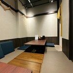 地酒と旬の肴 四季の蔵 - 店内