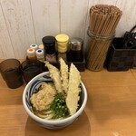 麺匠 釜善 - （冷）今月の釜善うどん　小盛　200g