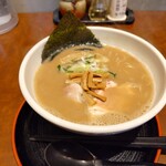 節系とんこつらぁ麺　おもと - 