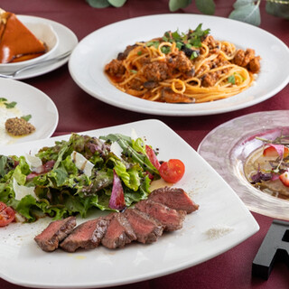 お料理が選べるコースやシェフおまかせの贅沢なコースも必見です