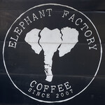 ELEPHANT FACTORY COFFEE - アフリカ象かな、イラストには立派な象牙がないけど。