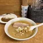 らぁめん 一福 - 味噌らぁめん　　880円
      ミニカレー250円