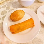 海逸皇宮大酒樓 The Laguna Palace Restaurant  - 春巻きと？(笑)