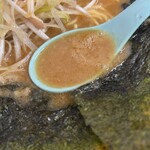 ラーメン 丸子屋 - スープ