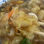 珍来 - たっぷりの白菜とキャベツ