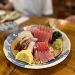 Uminchu Izakaya Gen - 刺身盛り合わせ