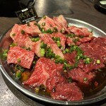 炭火焼肉 牛牛 - 