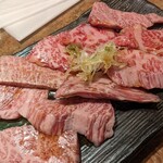 炭火焼肉 大将軍 - 特選カルビ？