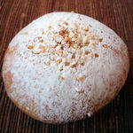 天然酵母パン＆SWEET リスブル - 鳴門金時クリームパン