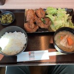 四国骨付鶏トリヤノシゴト - 