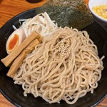 究極のにぼし味噌らーめん 人間ばんざい - 麺