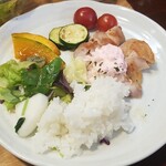 キッチン ブルー グローブ - 再び、ワンプレート、皮がパリパリなチキンソテー