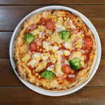Summer vegetable curry pizza