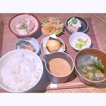 Yamaimono Ooi Ryouri Ten Kawasaki - 6種のおばんざい定食。