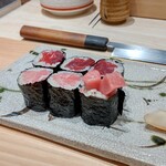 鮨 功 - 2024.04.鉄火巻きと中トロ巻き