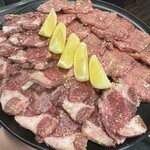 Yakiniku Horumon Hiromaru - 