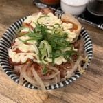岡本商店 - 炙りチャーシューマヨミニ丼