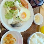 ガスト - よりどりバランス朝定食(800円)