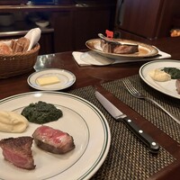 ウルフギャング・ステーキハウス 丸の内店 - 