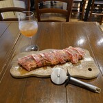 Pizzeria Gonza - 包み焼きピッツァ
                      ●ロトリーノ　2,350円
                      （リコッタチーズ、水牛モッツアレラチーズ
                      グラナパダーノ、ブラックペッパー）
                      
                      ●郡上のクラフトコーラ　650円
                      ●ランチ時にドリンク注文で　サラダ無料