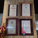 ピッツェリア・ゴンザ - 受賞の表彰状