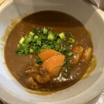 花山うどん 本店 - つけ汁(玉葱は溶け込んでいます。)