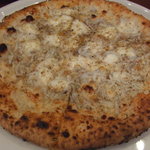 トラットリア・ピッツェリア・レ・アルカーテ - シラスとモッツァレラチーズのピッツァ