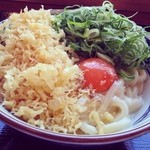 丸亀製麺 - ネギと天かすは入れ放題です☆