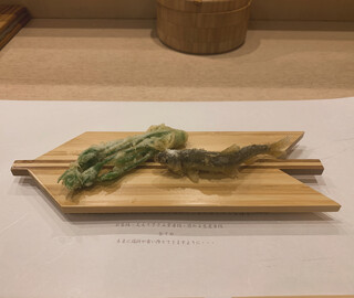 蕎麦割烹  倉田 - 活の稚鮎とコシアブラの天ぷら