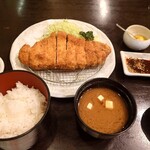 すゞ家 - 2024年3月　味噌ロースカツ定食　1870円