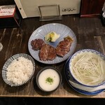 炭焼牛たん東山 - 