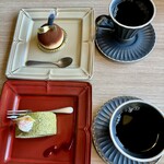 APPLAUSE COFFEE - ティラミス、抹茶のロールケーキ、　ブレンド