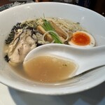 酒肴場 屯 - 牡蠣と岩海苔の風味が素晴らしい❗️