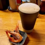 長浜やっさん - 生ビール アサヒマルエフ 770円＋突き出し 330円