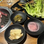 ヨプの王豚塩焼 熟成肉専門店 - 