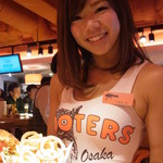 フーターズ - フーターズガール