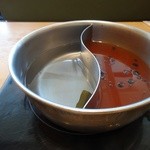 旬菜 しゃぶ重 - 昆布だし・旨辛だし(2014.1.12訪問)