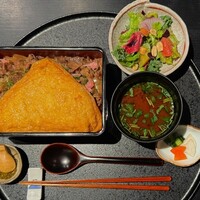 きつね - きつねすき焼き重