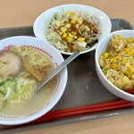 スガキヤ - 料理写真:ミニラーメン
チャーハン・サラダセット