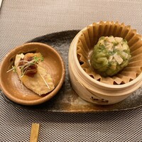 スチーム Dim sum&Wine - お通し
