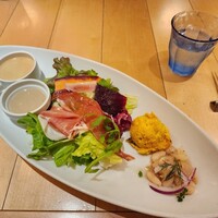 Osteria UVA RARA 横浜 - 