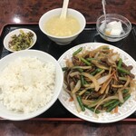 Rakuen - 細切り牛肉とニンニクの芽炒めNO1