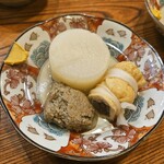 Choukichi - おでんは素材の味を活かす出汁が秀逸です。信田巻きの中身はわらびですかね甘くて味しみしみでした(,,•д•,,)ﾝﾏｯ!!