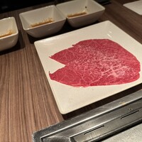 焼肉うしごろ 新宿三丁目店 - 