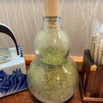 うなぎ亭 友栄 - 色々ブレンドされているそうでとても美味しい山椒でした