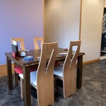 うなぎ亭 友栄 - テーブル10席