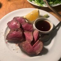 カルネジーオ イースト - 