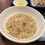 三点中華 - チャーハンは強火で振られた感じがよく伝わる。