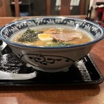 三点中華 - 横顔。