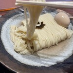 食煅 もみじ - 端っこからが食べやすい